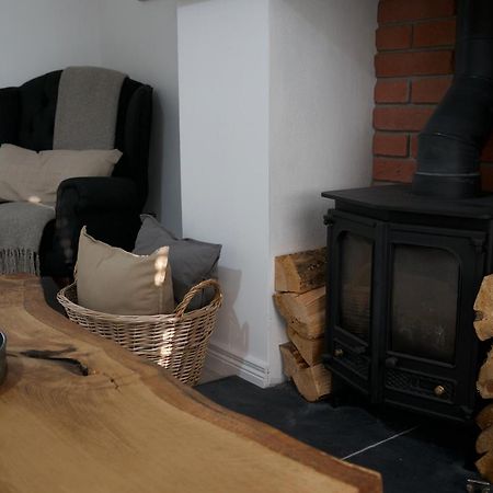 Modern 3 Bedroom Coastal Home Newry Buitenkant foto