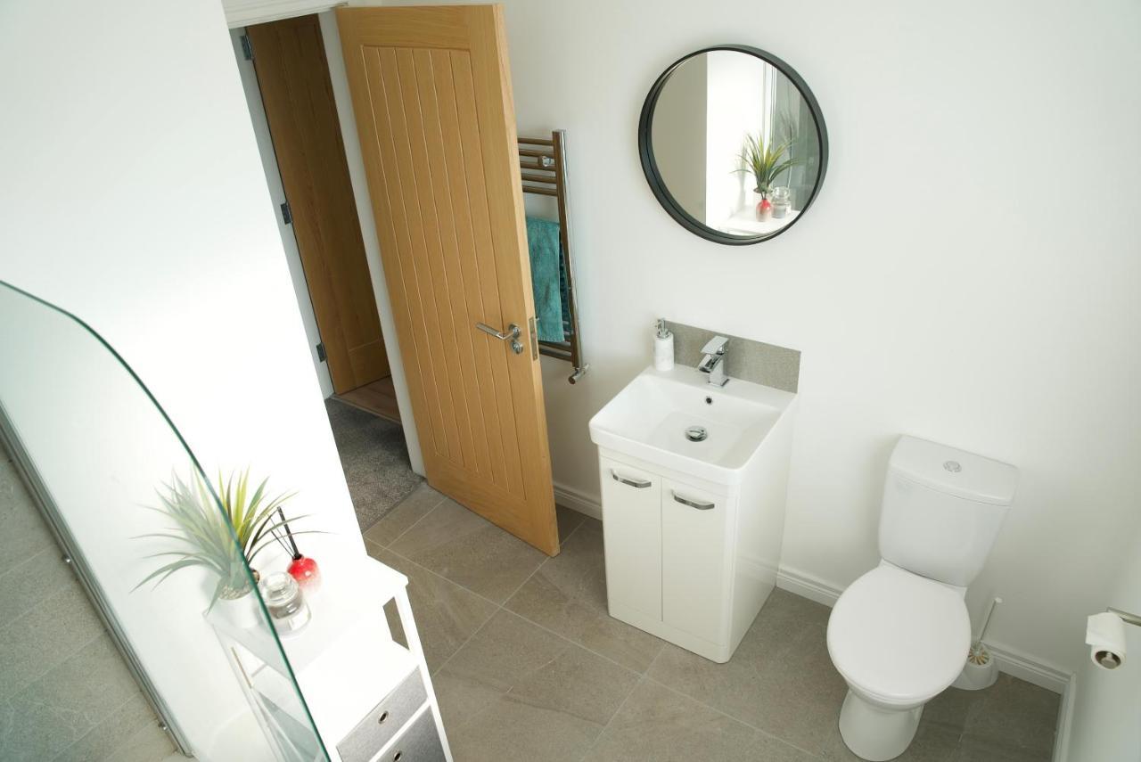 Modern 3 Bedroom Coastal Home Newry Buitenkant foto